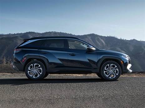 יונדאי טוסון Long - ארוך מהטוסון המוכר ב-13 ס“מ, גם בסיס הגלגלים ותא המטען צמחו