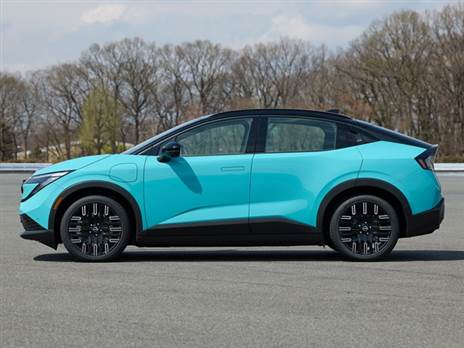 ניסאן ליף החדשה: ממשפחתית האצ`בק, לפנאי-קופה