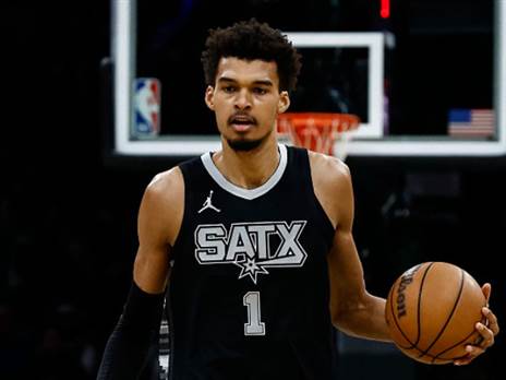 מחפש חבר קרוב. וומבניאמה (getty)