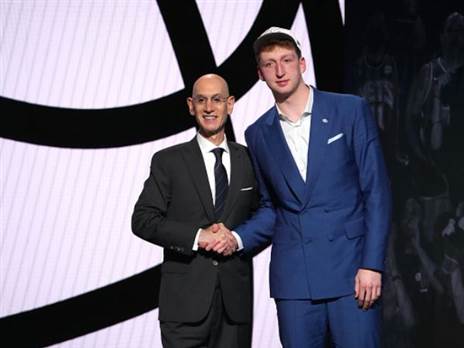 הבחירה האחרונה של ברוקלין בסיבוב הראשון (Getty)