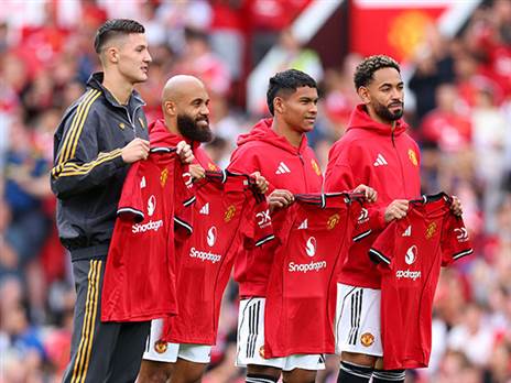 יונייטד. קיץ עמוס ברכש (Molly Darlington/Getty Images)