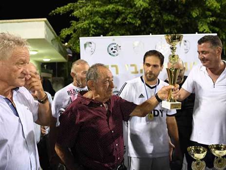 (האתר הרשמי של מכבי חיפה)