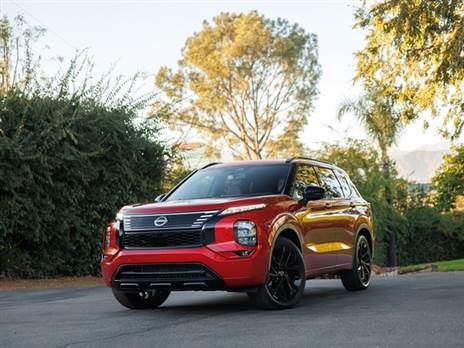 ניסאן רוג פלאג-אין - הנדסת סמל בסיסית לאאוטלנדר PHEV