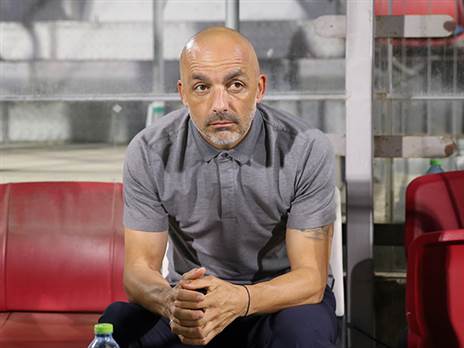 במוקד הסערה (מאוד אלקסלסי)