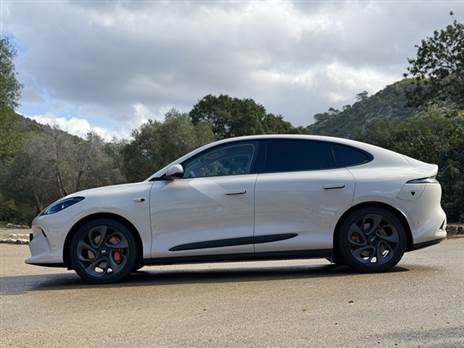 IM6 - מצטרף באיחור לחגיגת מותגי הפרימיום הסיניים, אבל הוא עדיין הצליח להפתיע