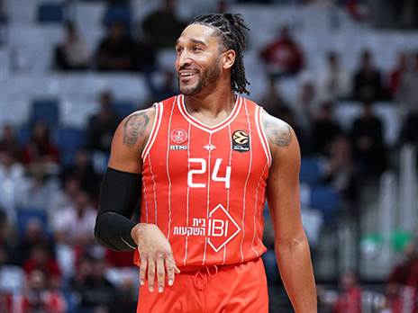 היריבות יהיו צעד מאחור (אלן שיבר)