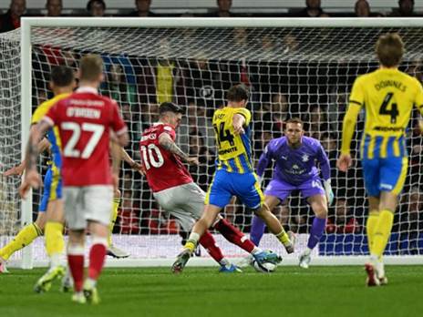 (Mark Sutton / Getty)