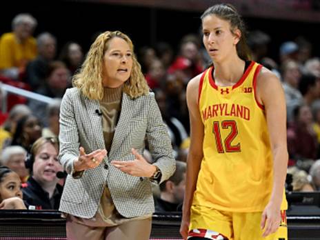 עם המאמנת פריז. “למדתי ממנה המון“ (GETTY)