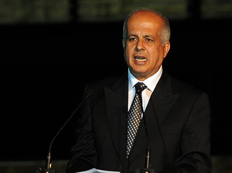 לא מבסוט מהמצב. לוזון (ברני ארדוב, וואלה!)