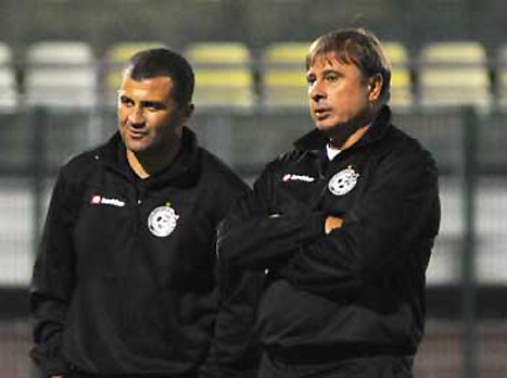 משחק אחרון בק.אליעזר. אלישע לוי ודרסיליה (מכבי חיפה, האתר הרשמי)