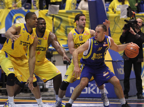 טפירו מול אוחיון וההגנה הצהובה (קובי אליהו, וואלה)