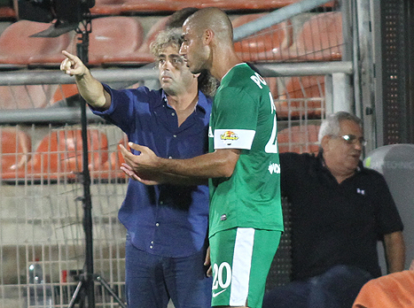 מעריך אותו, אבל לא בונה עליו. עטר עם קטן (יוסי שקל)