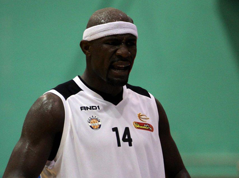 ג'ומיין ג'ונס, עדיין לא הבטיח הישארות