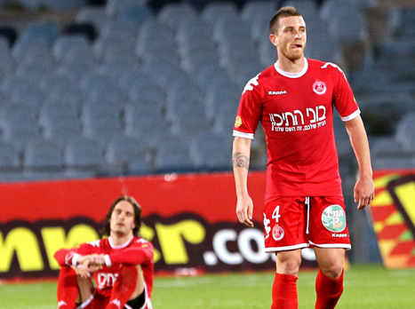 שושן. עובר לאדום בכרמל