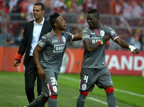 לוזון. מסתכל קדימה