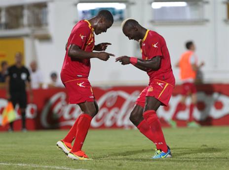 אולי הפעם הם יחגגו גם בחוץ