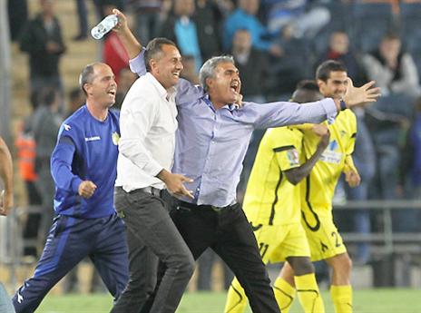 אלי כהן. יצא מגדרו