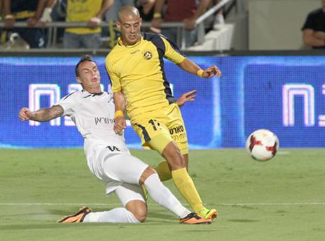 המשחק המרכזי. בן חיים ומכבי מול ק"ש