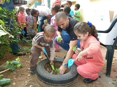 ורמוט, נטע עם הילדים (האתר הרשמי, הפועל ת"א)