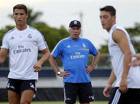 אוזיל, כבר מתגעגעים אליו במדריד (gettyimages)