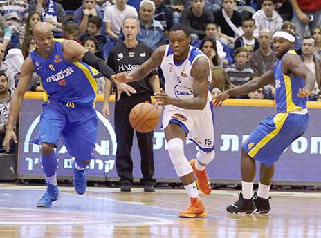 הרצליה הדהימה עם יתרון שיא של 18 נקודות (אלן שיבר)