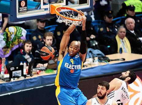 טיוס. 40 דקות עם סנטר על המגרש (gettyimages)