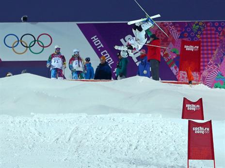 סקי אלפיני, קפיצות סקי, סקי קרוס, סקי סלופסטייל, סקי מוגולס וארייאלס. יש כאן הכל