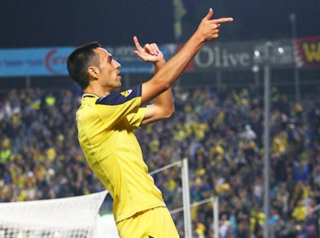 זהבי. כרגע אף אחד לא יודע מה העונש הבא שמחכה מעבר לפינה