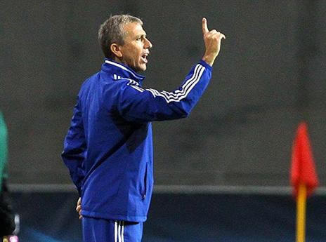 נחמיאס, נכנע ליריבה חזקה הרבה יותר (עודד קרני, ההתאחדות לכדורגל)