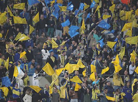 למרות שהתפאורה בבלומפילד היתה פשוט מצוינת (צילום: אלן שיבר)