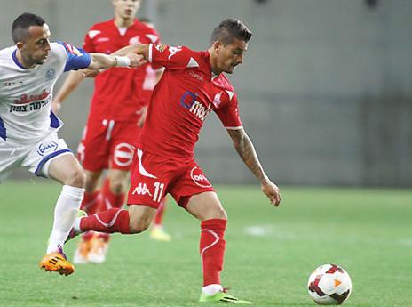 שחקן העונה? ייתכן. בוזגלו (צילום: אלן שיבר)