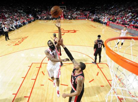 41 נקודות.  צפו בהארדן יורה מכל פינה