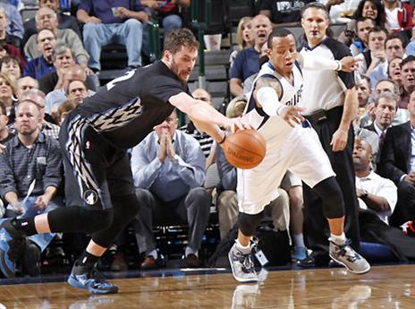 לאב, הנחיל לדאלאס הפסד כואב (GETTYIMAGES)
