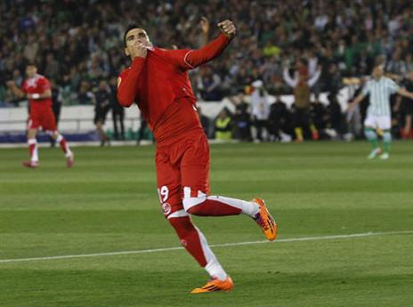 איזו דרמה. רייס וסביליה חוגגים על בטיס  (GETTYIMAGES)