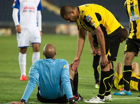 בר נתן על הרצפה, בגלל מאטוביץ' (יונתן זינדל)