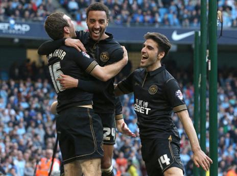 ללכת שבי אחריה