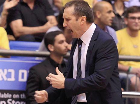 בלאט יודע שהוא קרוב (אלן שיבר)