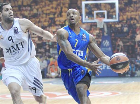 עוד ערב נהדר שלו. היקמן