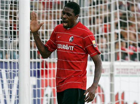 אידריסו במדי פרייבורג, עבר לא קצר בבונדסליגה (GETTYIMAGES)