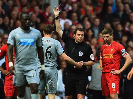 דאמט רואה אדום מול ליברפול, ספג איומים ברצח (GETTYIMAGES)