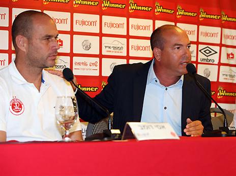 "גם אם יפסיד 4 משחקים, אהיה מאחוריו" (אלן שיבר)