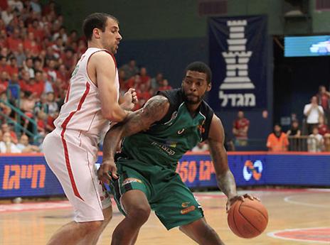 הגיע חולה, עשה מה שהיה יכול. הלפרין (צילום: אלן שיבר)