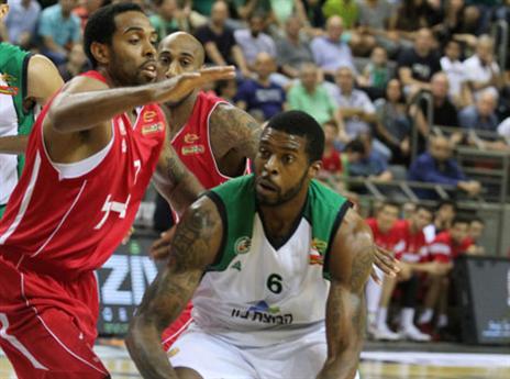 קיצ'ן מול סמית', המארחת נחושה יותר (יוסי שקל)