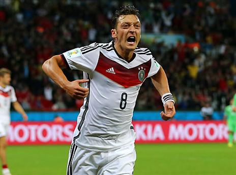 התפרצות רגשית אדירה. אוזיל (gettyimages)