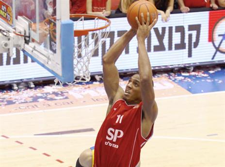 אוונס. קטש רוצה אותו (צילום: אלן שיבר)