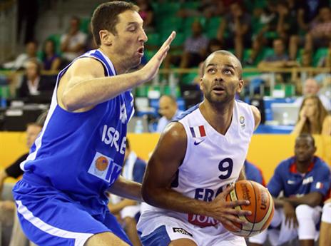 לא קל מול כוכבי NBA