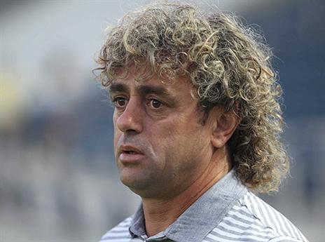 זרק את הבלם מהאימון. עטר (אלן שיבר)