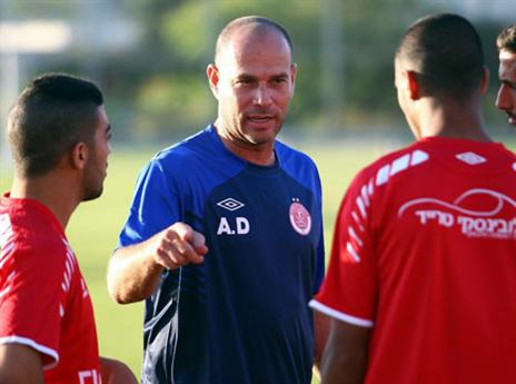 העונה שלו. דומב