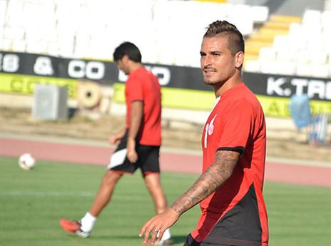 אף אחד לא מקבל הנחות (אתר רשמי, הפועל ב"ש)