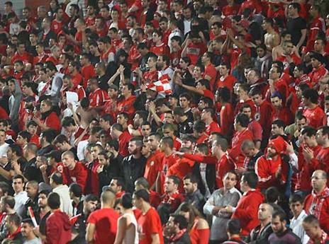 אוהדי הפועל זועמים...